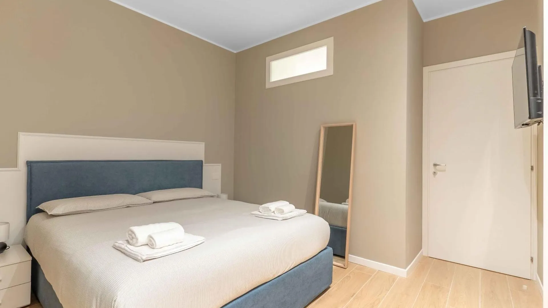 Vitruvio Palace - La Vista Apartments Милан 0*,  Италия
