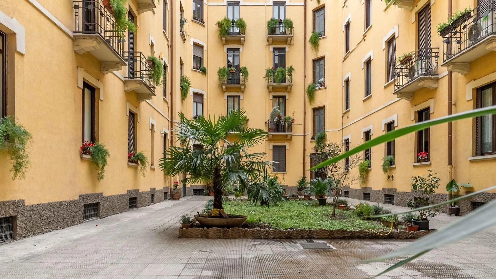 Apartment Vitruvio Palace Milan